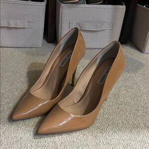 Steve Madden Nude Patent Heels